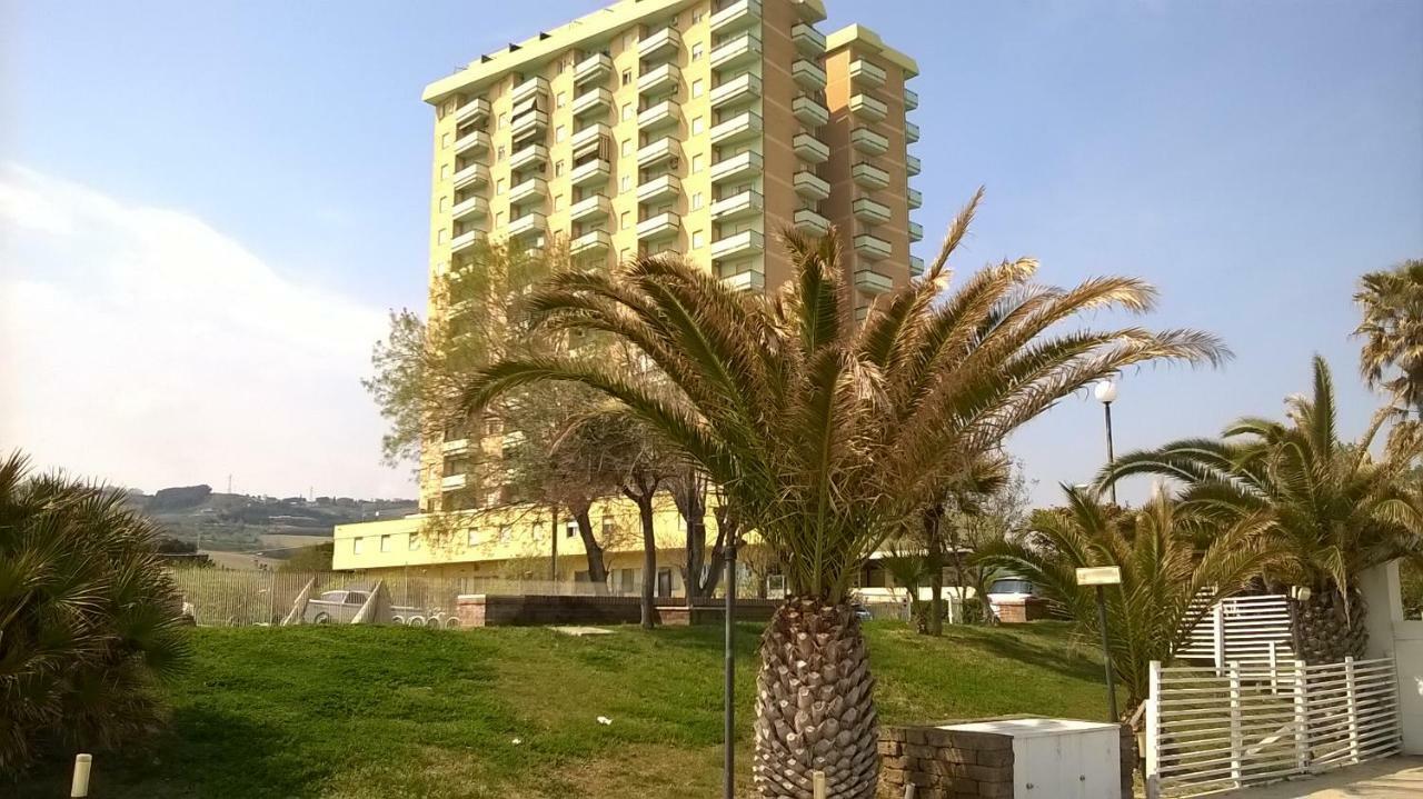 Interno 132 Apartment Порто Сан Джорджио Екстериор снимка